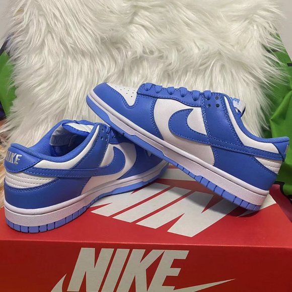 Women's Nike blue sneakers - Picture 2 of 5